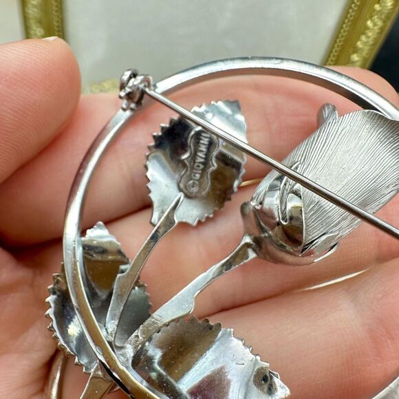 Vintage GIOVANNI  Textured Silver Rose Pin Longcraft Christmas  Flower Brooch - Picture 3 of 4